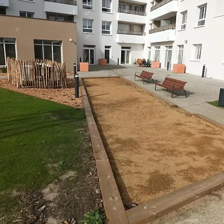 Domitys Les Craies Blanches Aparthotel Mont-de-Marsan