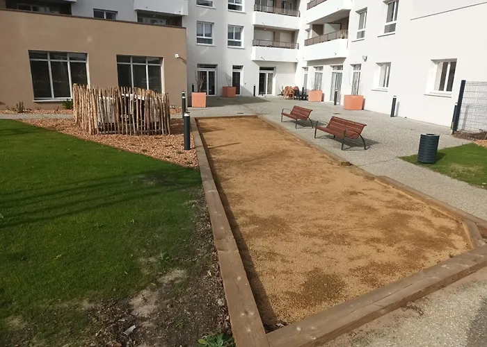 Domitys Les Craies Blanches Aparthotel Mont-de-Marsan